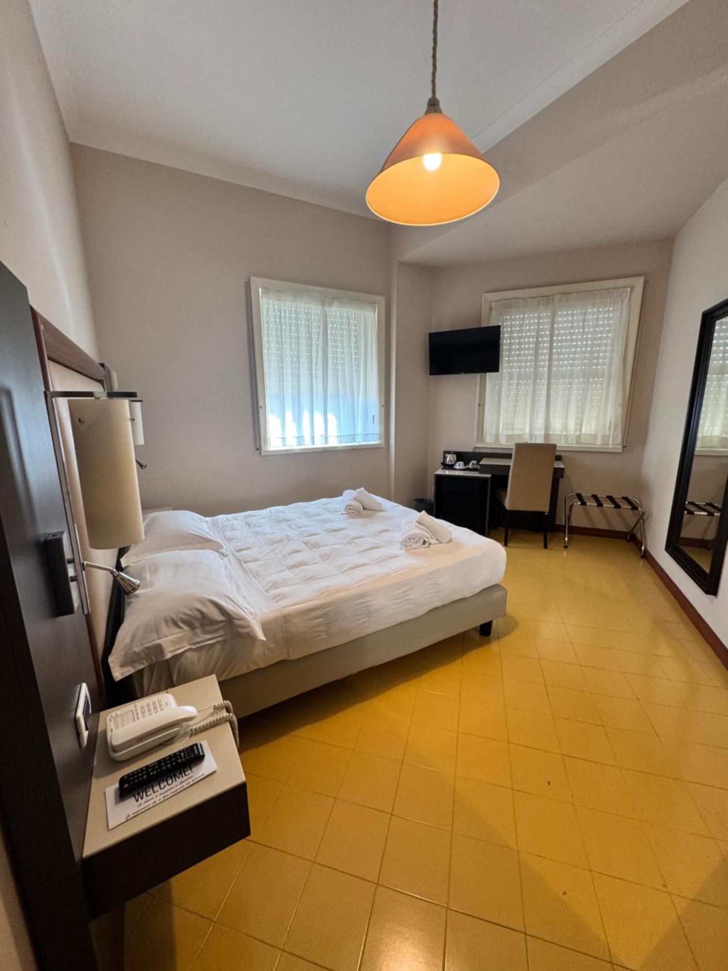 למזיה טרמה Grand Hotel Lamezia מראה חיצוני תמונה